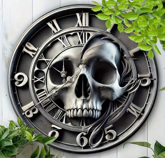 Skull vintage clock