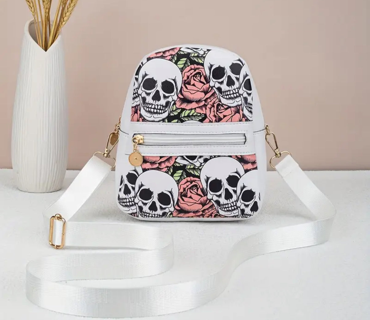 Mini skull handbag