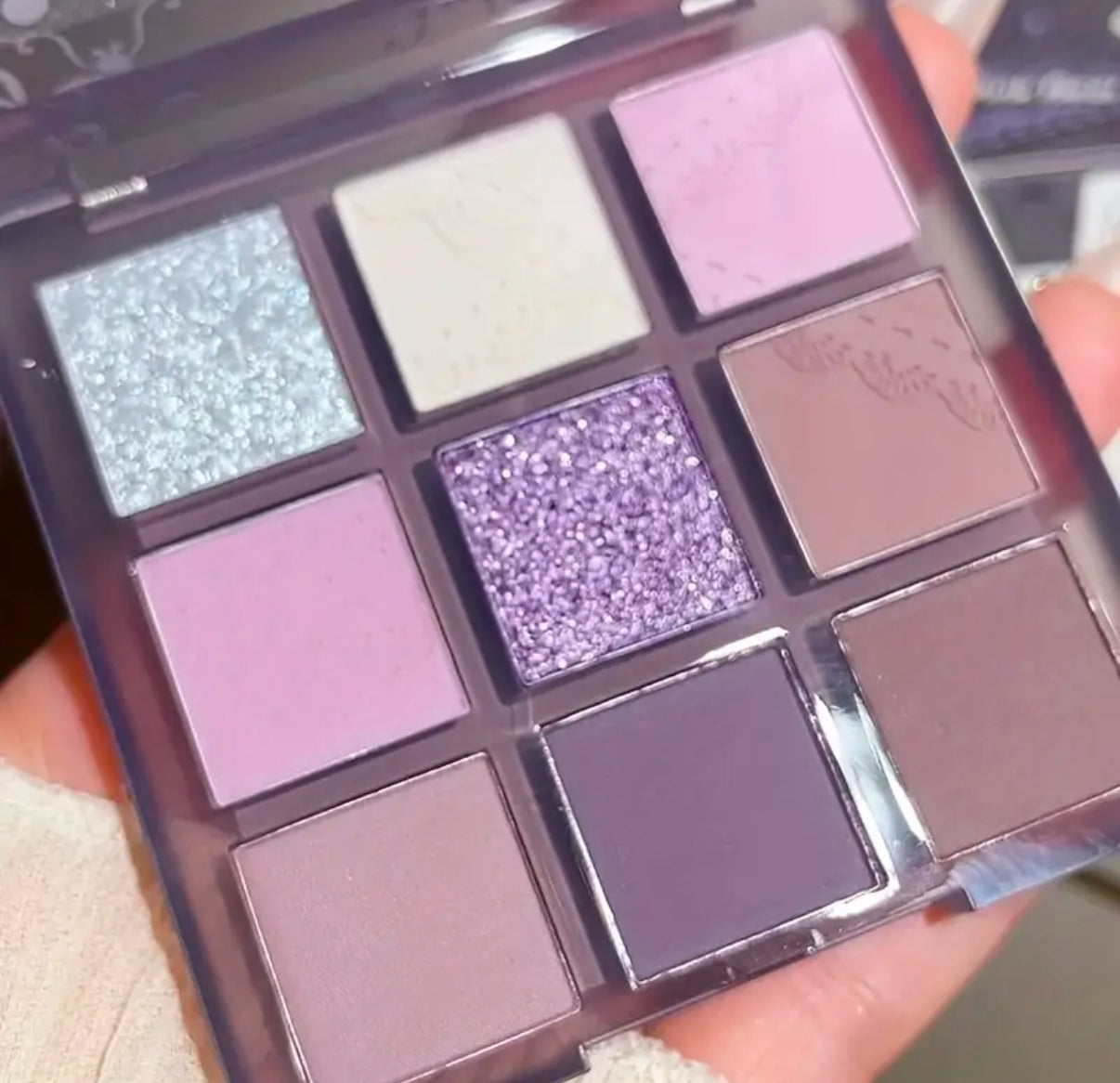 Eyeshadow palette