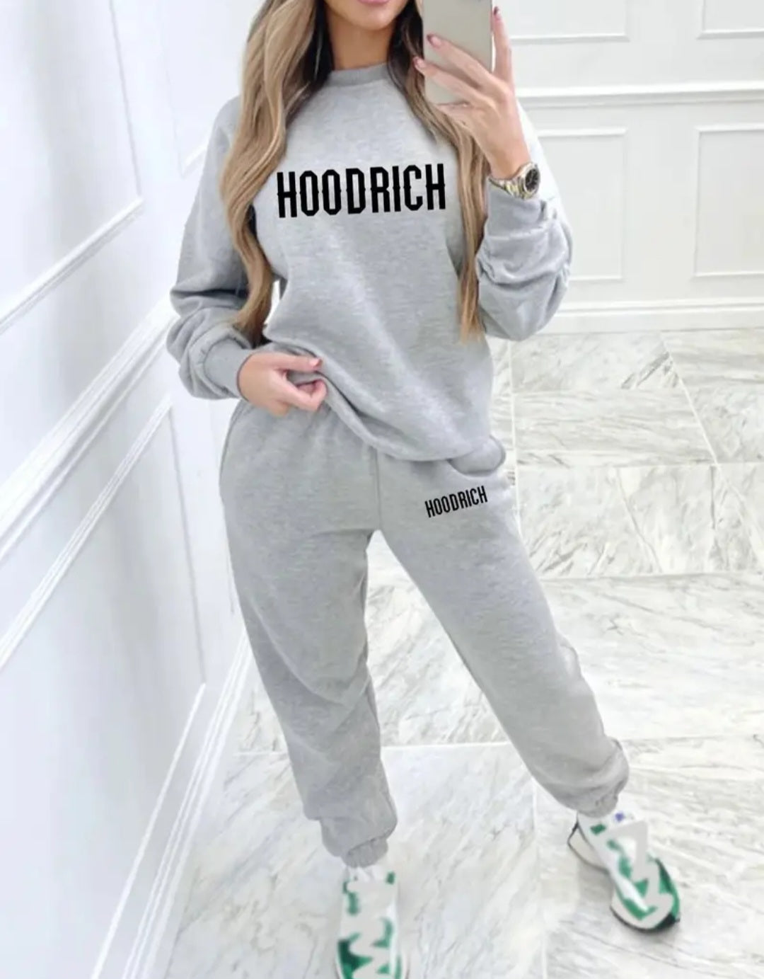 Ladies tracksuit